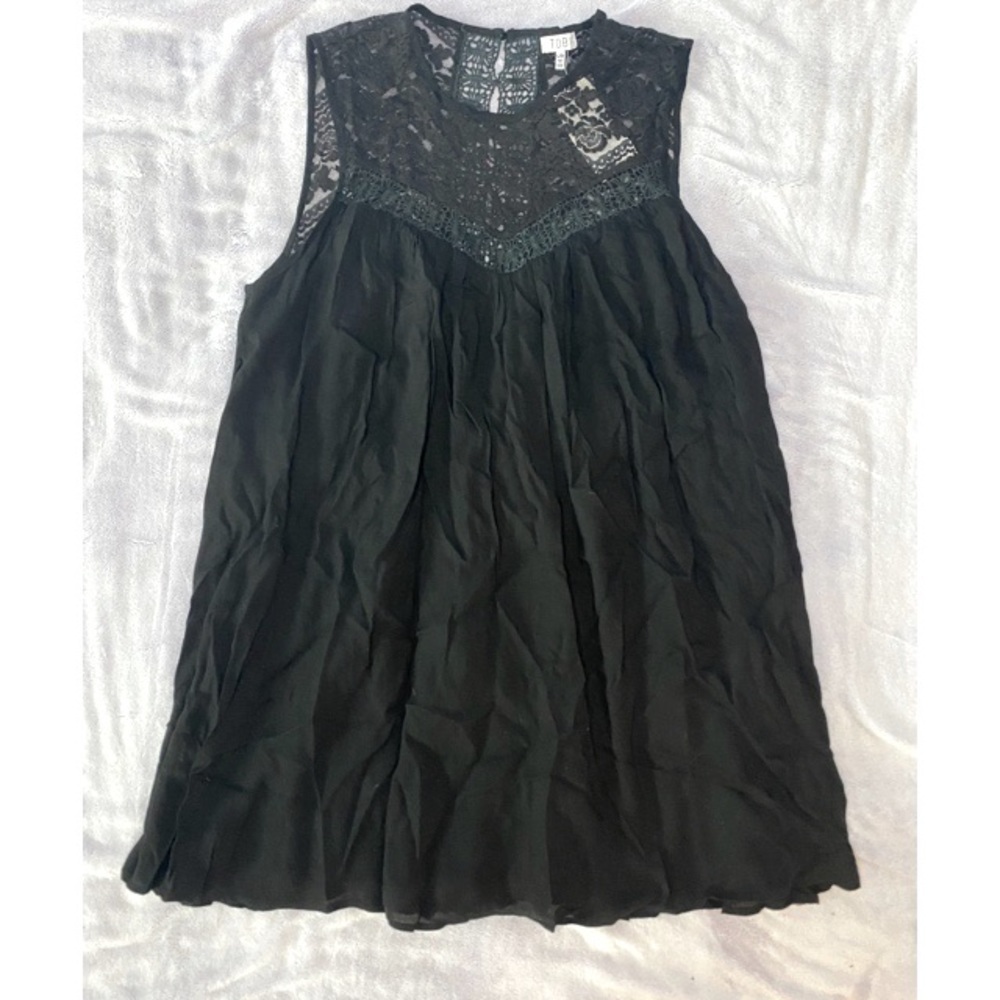 Toni, Size Large, Black